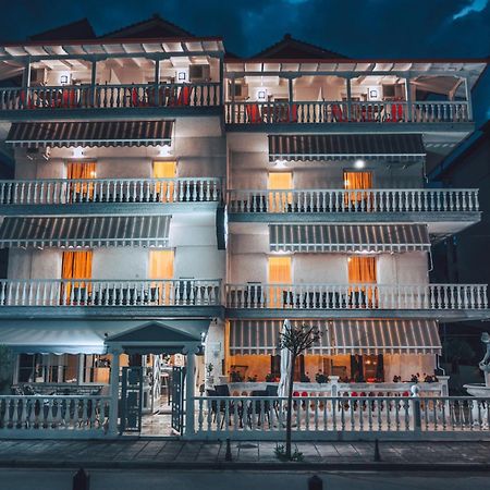 Hotel Kostas Olympiakí Aktí Dış mekan fotoğraf