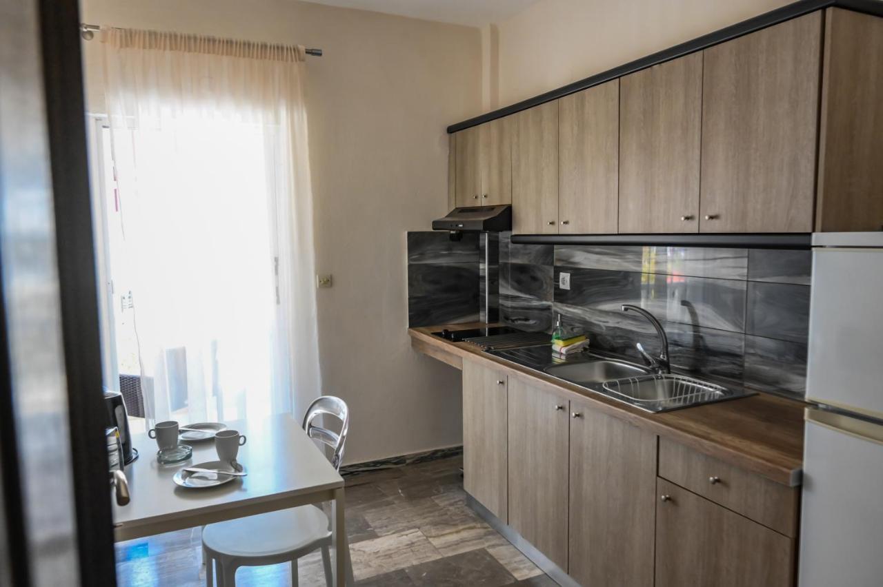 Hotel Kostas Olympiakí Aktí Dış mekan fotoğraf