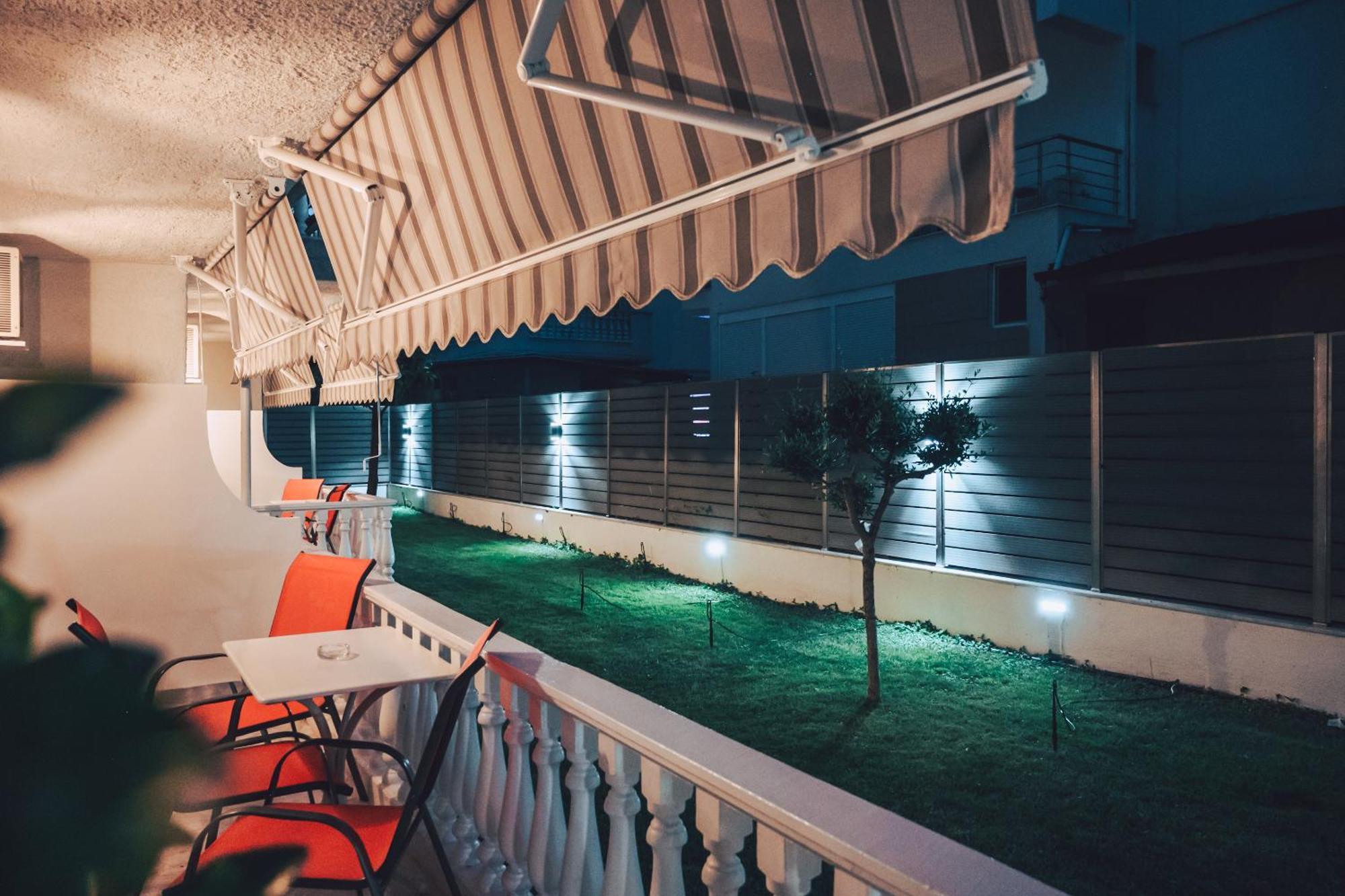 Hotel Kostas Olympiakí Aktí Dış mekan fotoğraf